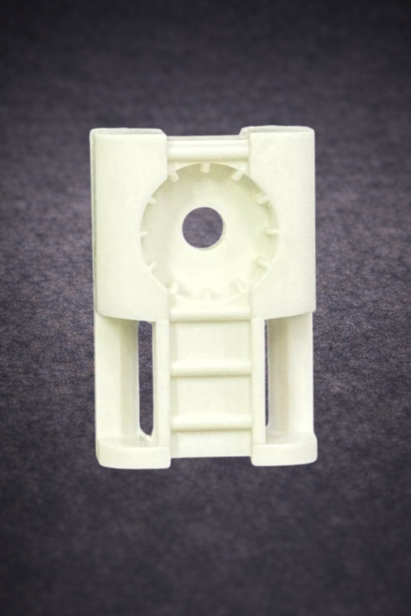 Монтажная площадка 22х30мм (белые)